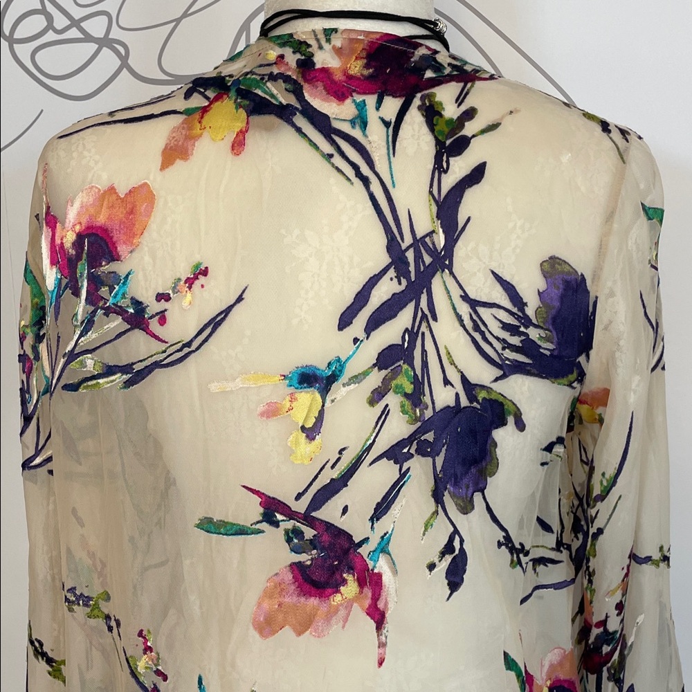 Floral Print Sheer Kimono With Roll tab Sleeves size M - Picture 8 of 9
